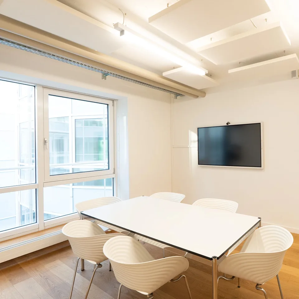 Office – photo 15 of 30