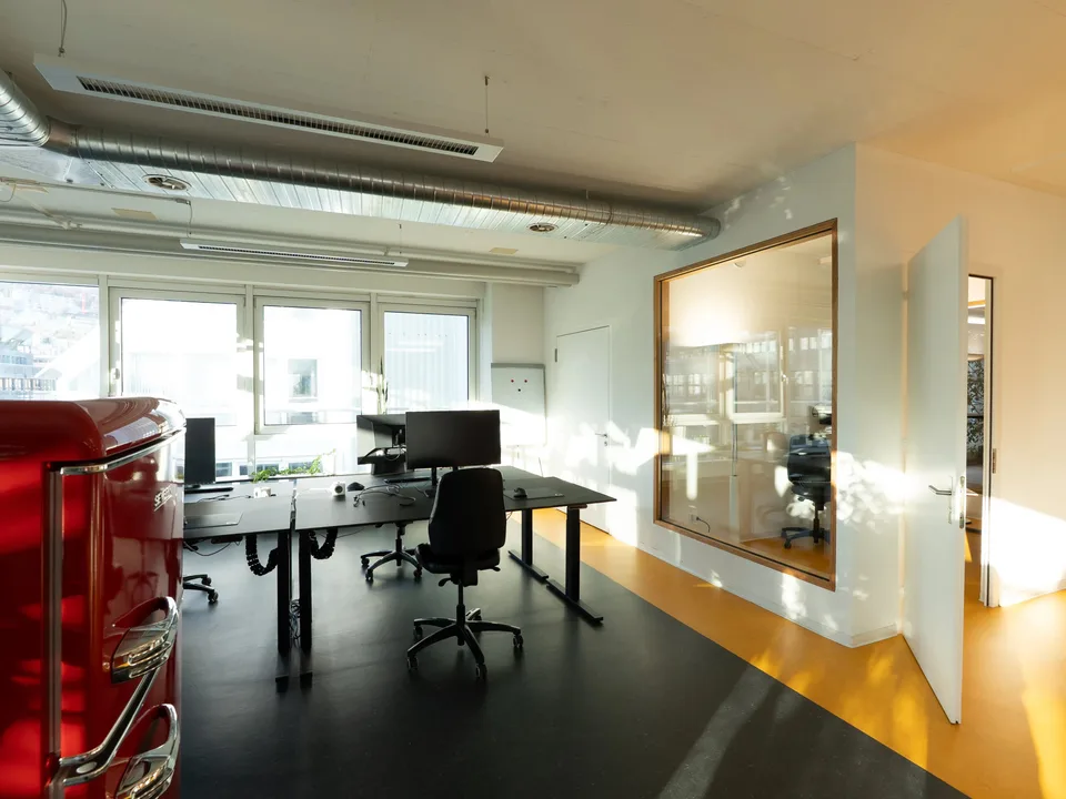 Office – photo 26 of 30