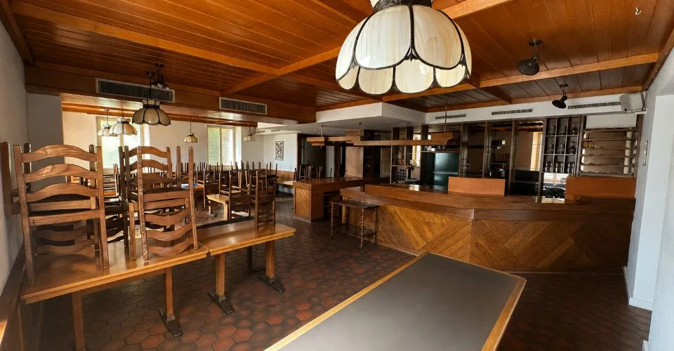 Restaurant avec bar et cuisine Ancien Lion d’Or env. 164 m² à louer – photo 7 sur 12