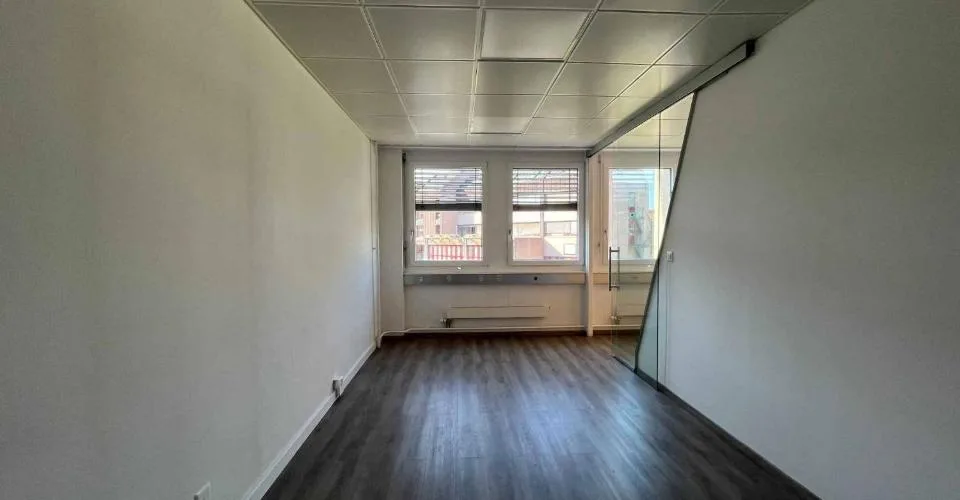 Bureaux 186m2 - Gare de Chêne-Bourg – photo 8 sur 24