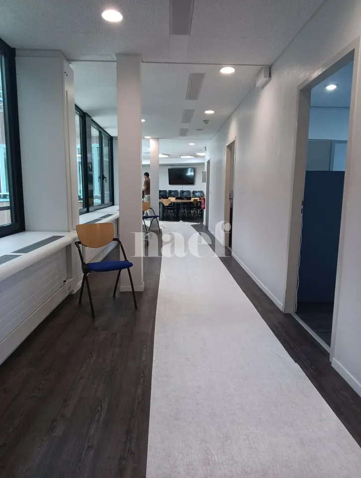 Bureaux de 292 m2 environ – foto 4 di 9