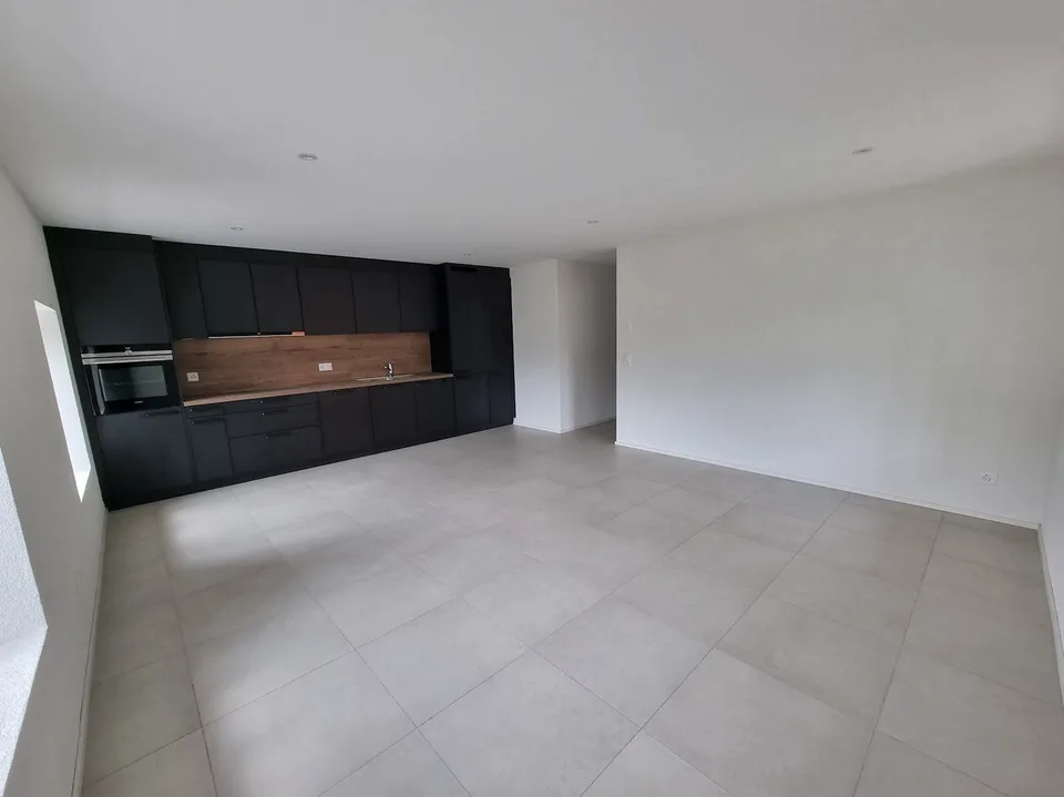 Grand appartement de 4 pièces récemment rénové