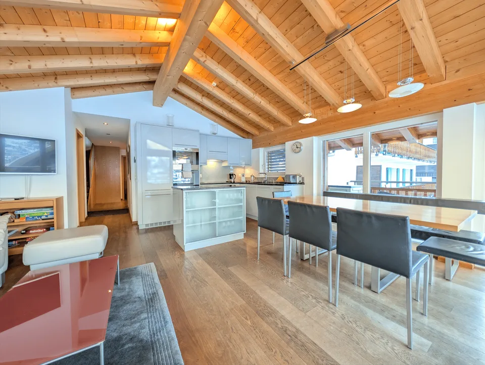 Verkauft / Sold / Vendu /  Hervorragende 5.5 Zimmer-Dachwohnung in Zermatt (Erstwohnung)