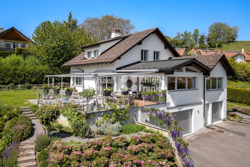 Maison individuelle rénovée de 8.5 pièces à vendre à St-Légier
