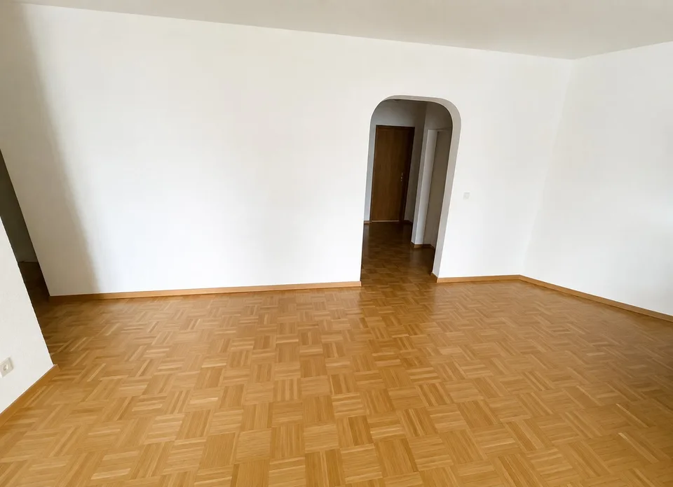Grosszügige 5.5-Zimmerwohnung mit Cheminée und grossem Südbalkon – Foto 11 von 26