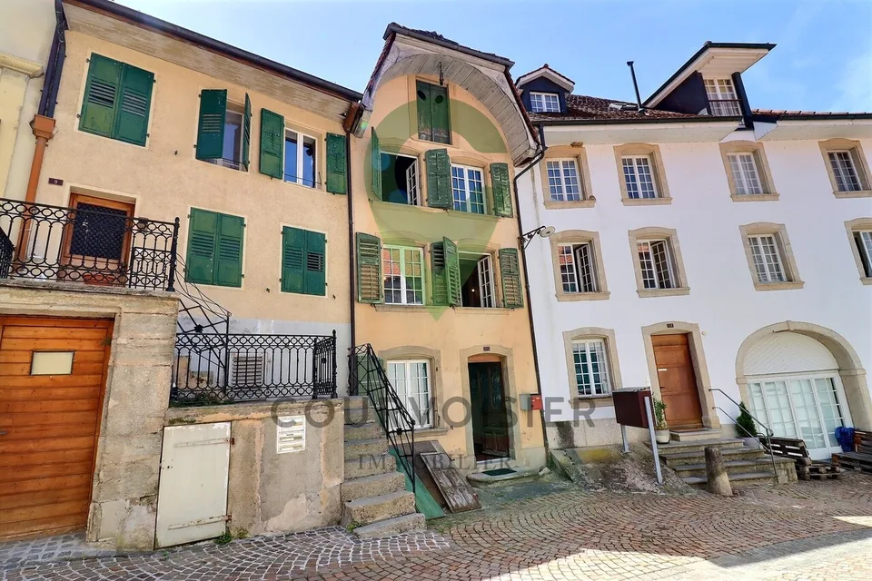 Casa villaggio di 6 locali da ristrutturare nel cuore di Estavayer-le-lac
