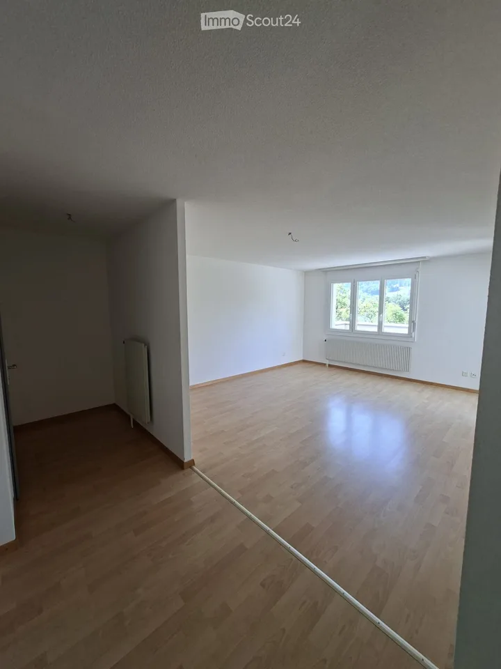 A louer magnifique appartement attique à Moutier 3 pce