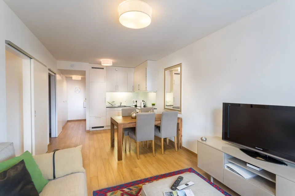 Furnished 1-bed apartment with balcony / Charmant appartement 1 chambre meublé avec balcon à Nyon