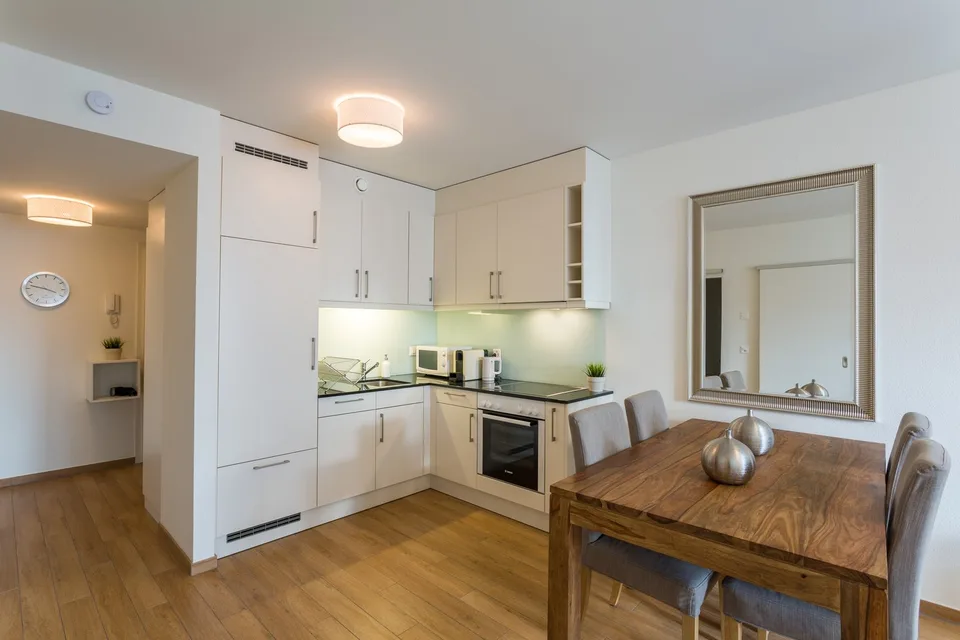 Furnished 1-bed apartment with balcony / Charmant appartement 1 chambre meublé avec balcon à Nyon