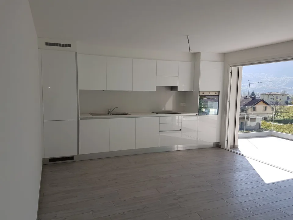 Appartamento moderno di 3.5 locali con balcone