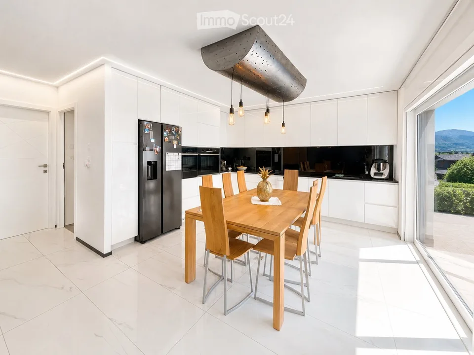 Bellissima villa moderna di 5,5 locali con vista