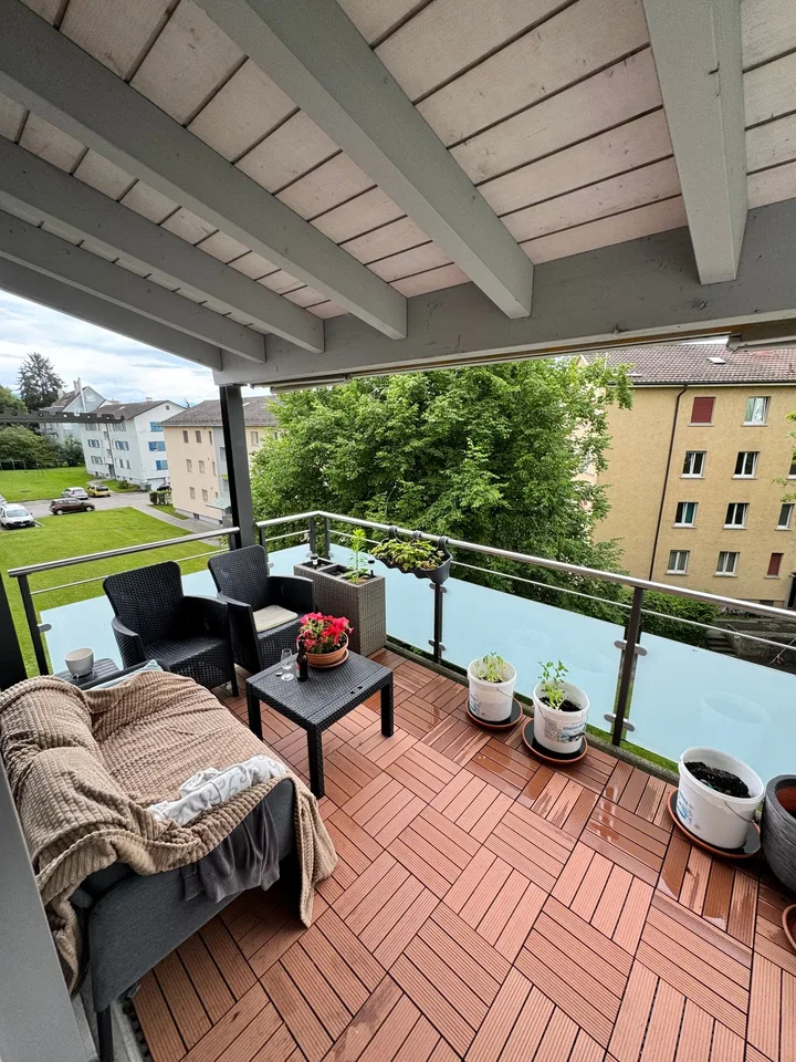 Charmante 4-Zimmer-Wohnung mit Balkon in Wetzikon
