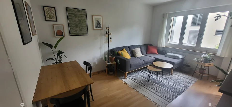 Incantevole appartamento di 2 camere con balcone a Biel – disponibile da ottobre 2026