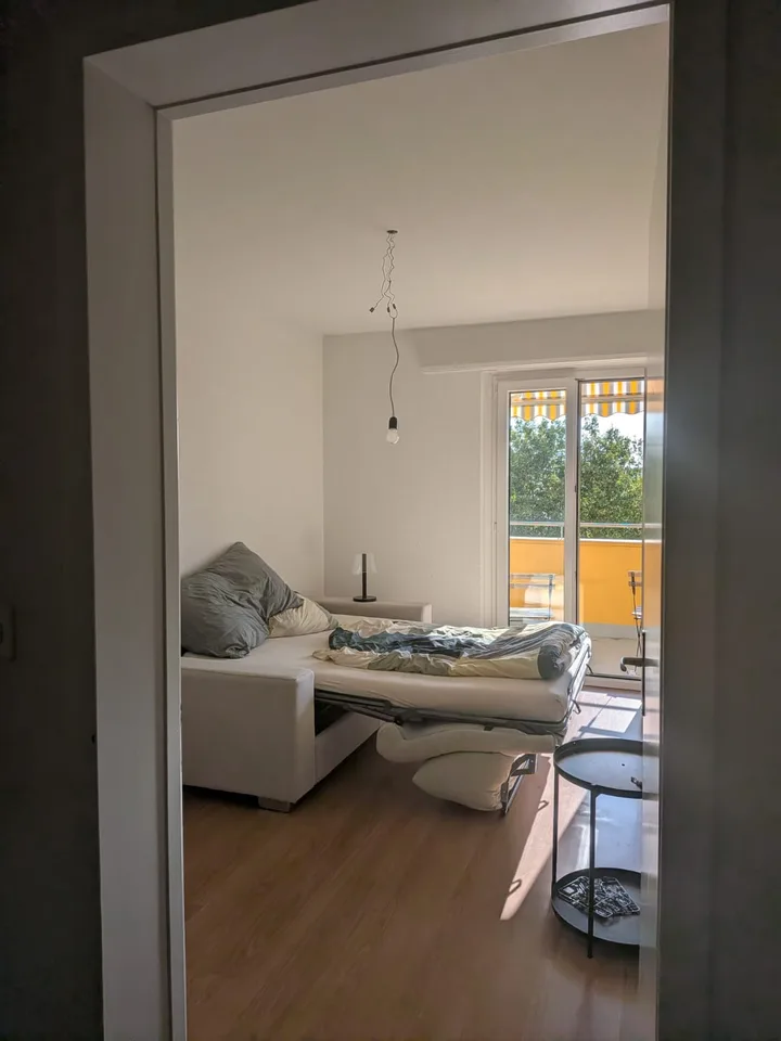 Camera ammobiliata in appartamento condiviso 2 persone con balcone in zona tranquilla – Ostermundigen