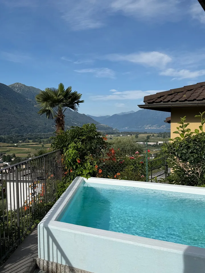 VENDESI A CUGNASCO - Bella casa unifamiliare di 5.5 loc. in buonissimo stato - Schönes 5.5 Zi.-Haus – photo 22 sur 25