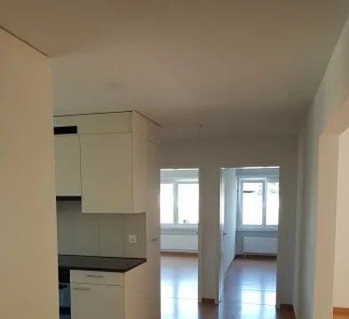 Familienfreundliche 4.5 Zimmerwohnung per sofort zu vermieten