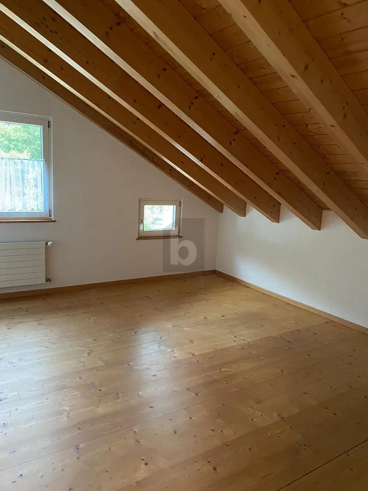 RENOVIERT MIT VIEL PLATZ FÜR DIE FAMILIE