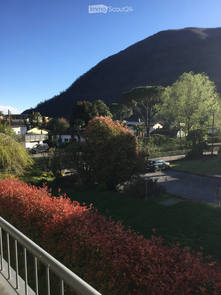 MAROGGIA Appartement moderne et ensoleillé de deux pièces