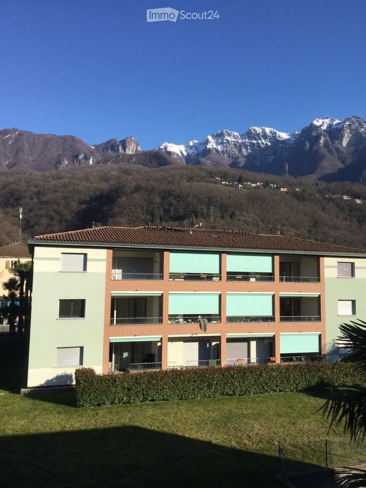 MAROGGIA Appartement moderne et ensoleillé de deux pièces