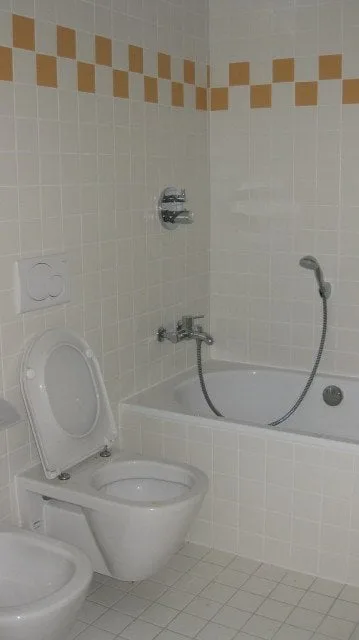 MAROGGIA Appartement moderne et ensoleillé de deux pièces