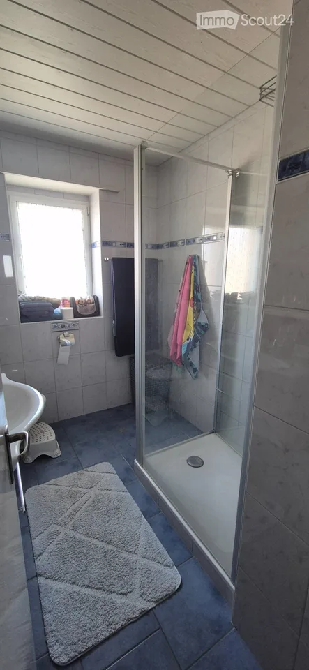Appartamento Bassecourt con garage e parcheggio davanti al garage