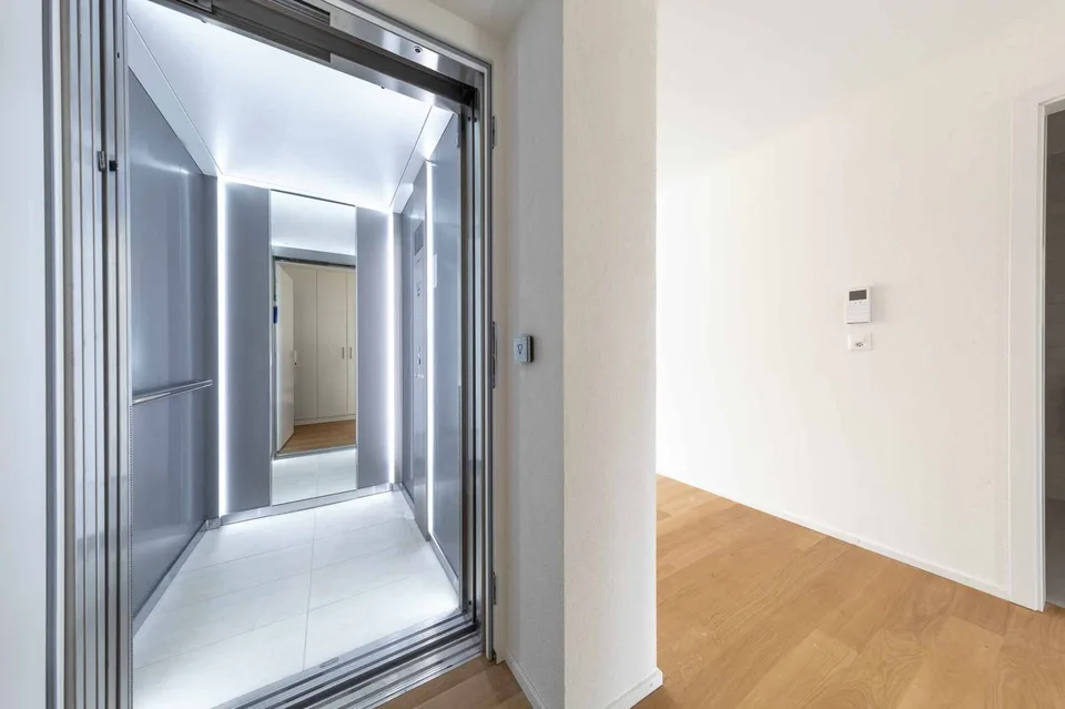 Lussuoso appartamento di 4.5 locali con terrazza e ascensore privato – foto 17 di 23