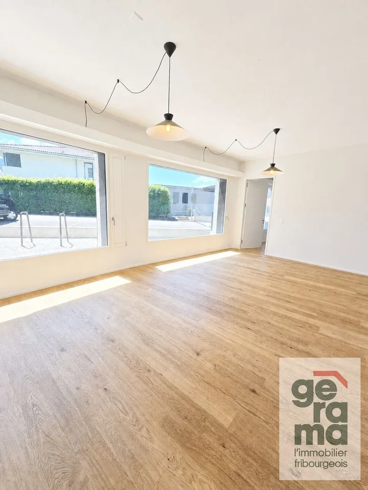 Neue 2.5 Zimmerwohnung in Plaffeien – photo 2 of 11