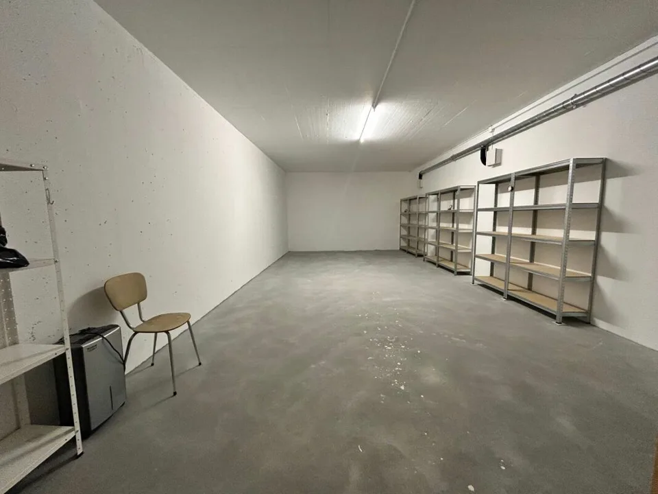 Grand local de stockage modulable