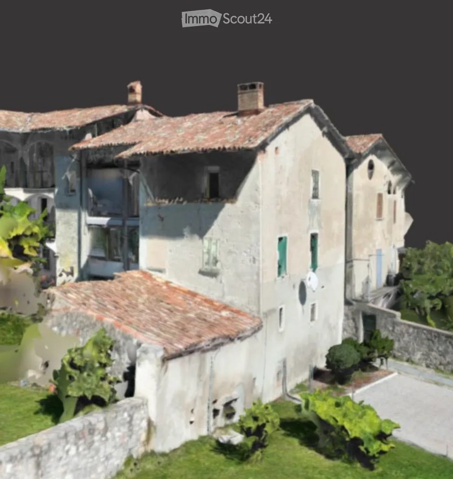 Ancient farmhouse in the heart of Ligornetto