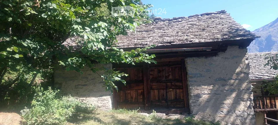 Rustico in Malvaglia (Qualguangn) Tessin Ticino