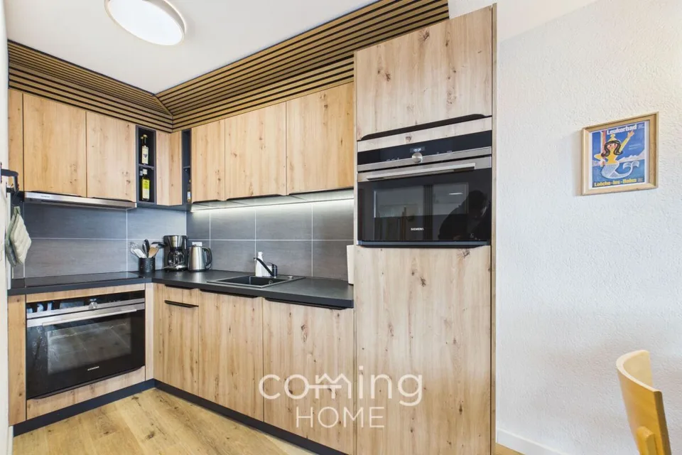 Right by the slopes and the thermal spa - fully refurbished 3.5-room flat with panoramic mountain views in Leukerbad