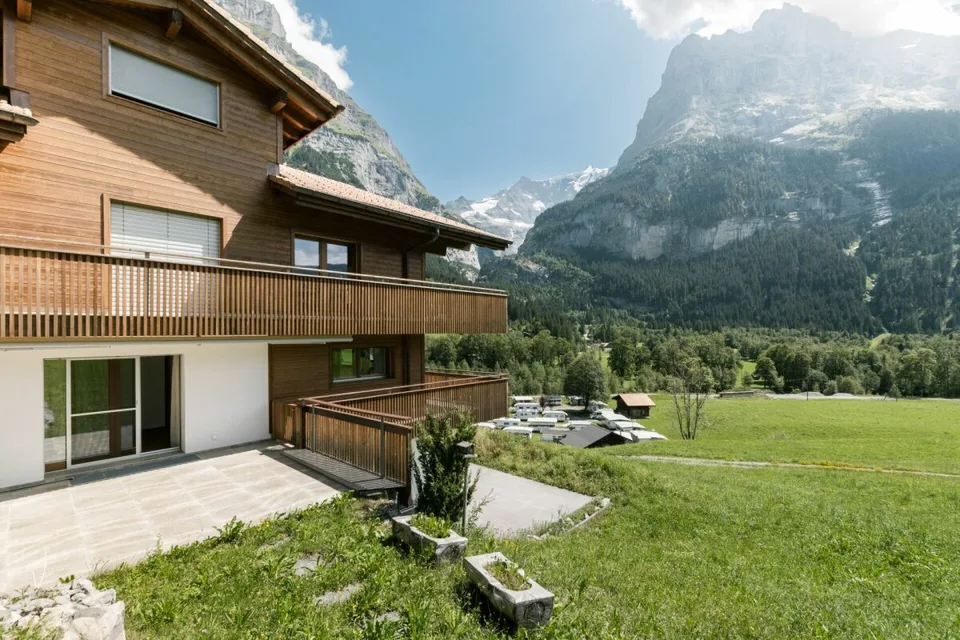 Grindelwald: Ruhige 3.5-Zimmer-Ferienwohnung mit Balkon und Gartensitzplatz – Foto 21 von 25