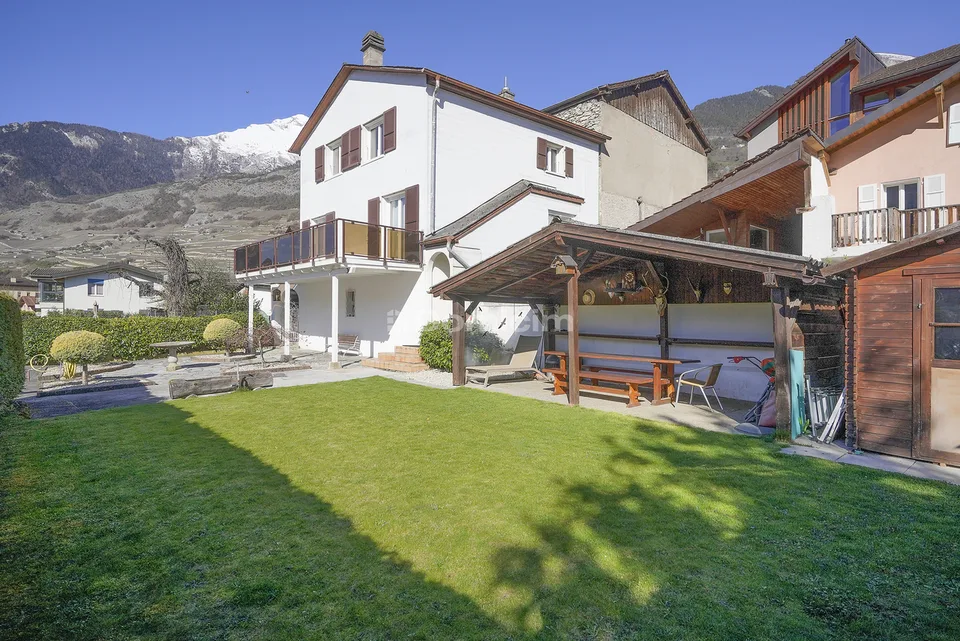 Maison familiale avec charme, à réinventer à votre image