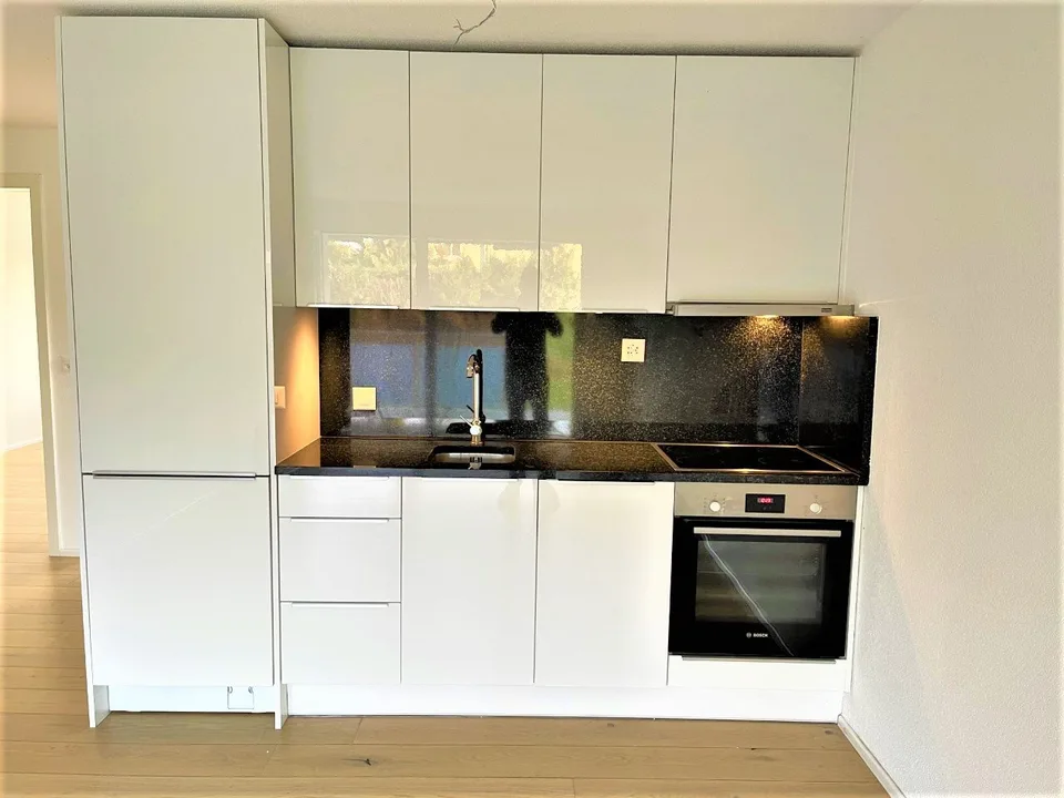 PREISWERTE - MODERNE 3.5 ZI- WHG IM RUHIGEN WOHNQUARTIER