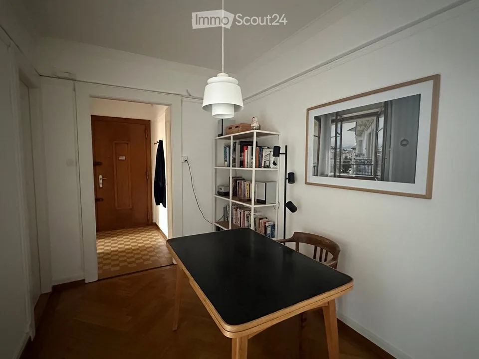 Zimmer möbliert zur Miete im Zentrum von Lausanne