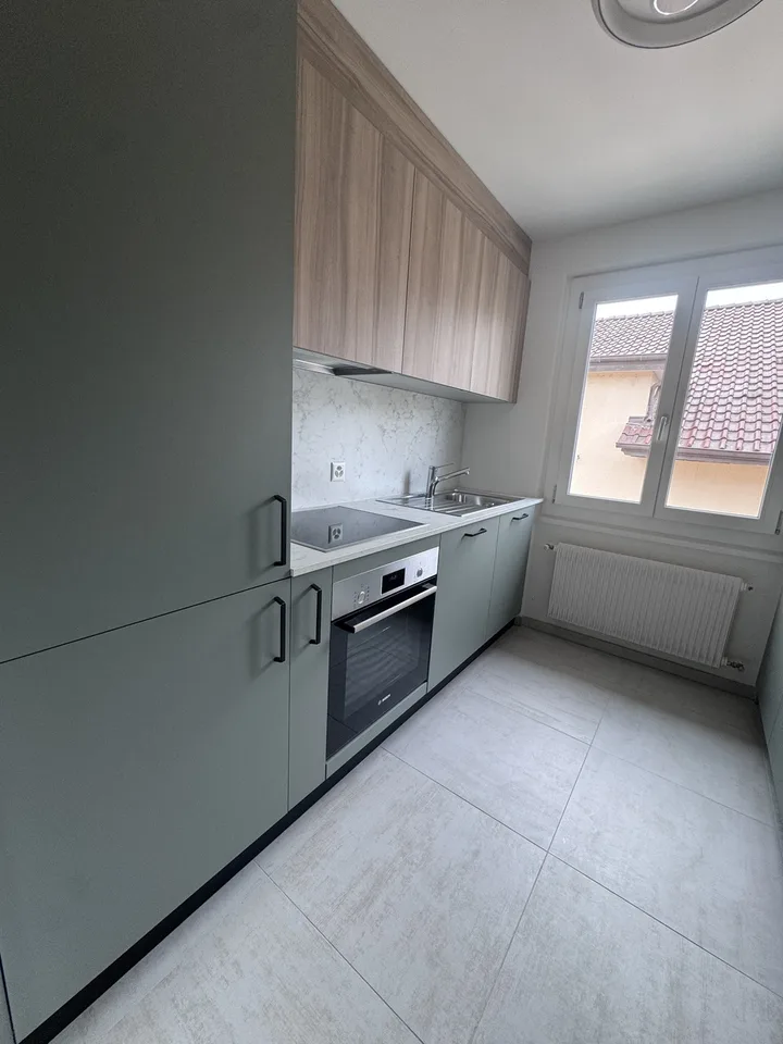 Payerne, à louer, appartement de 4.5 pièces, refait à neuf avec balcon