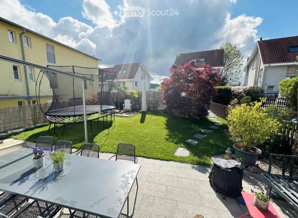 Bella casa a schiera angolare di 5,5 locali