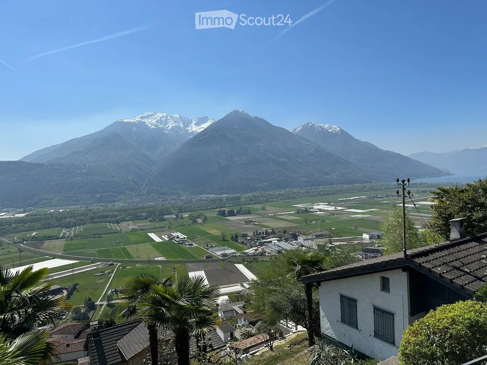 Einfamilienhaus/Ferienhaus sonnig gelegen mit Top-Aussicht.