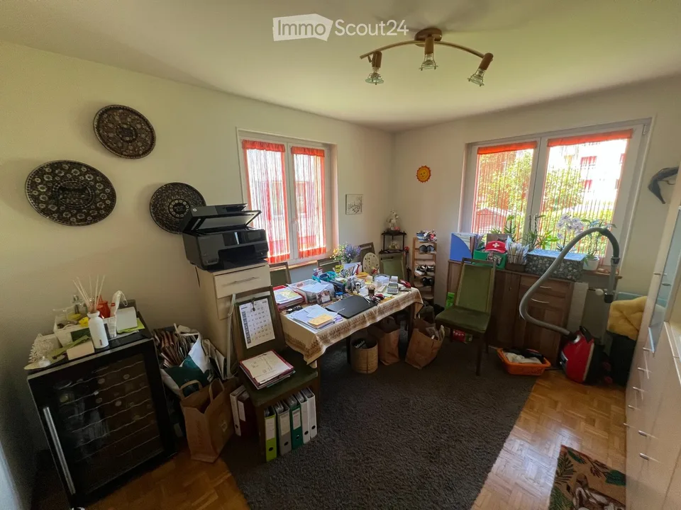 Familienvilla mit Garten und großzügigen Räumen in Porrentruy