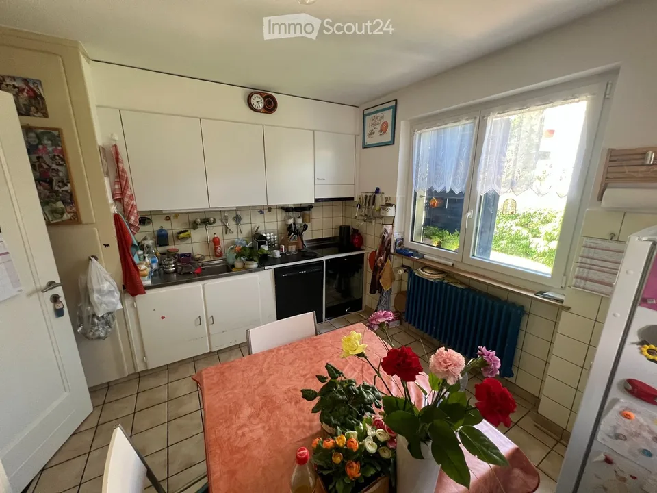Familienvilla mit Garten und großzügigen Räumen in Porrentruy