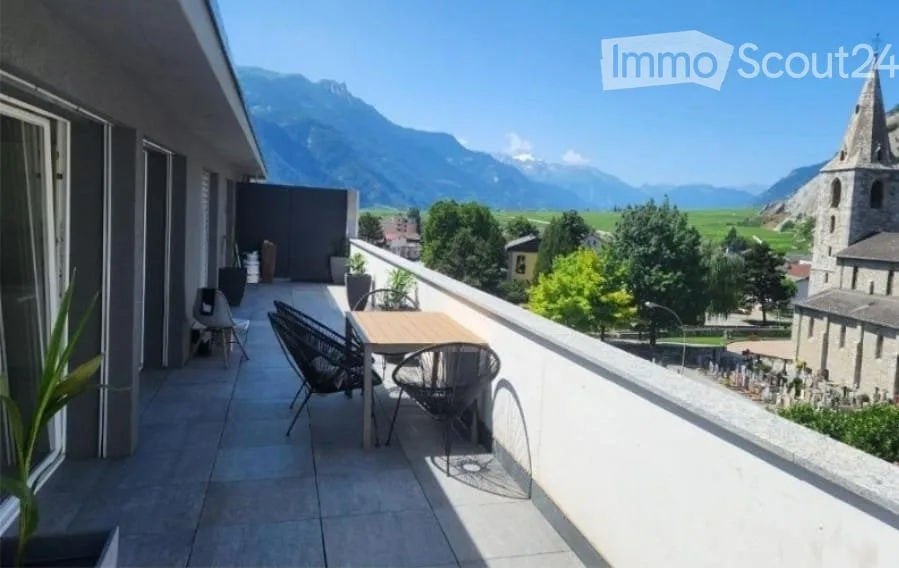 Grand attique meublé de 4,5pce 154m2 avec terrasse
