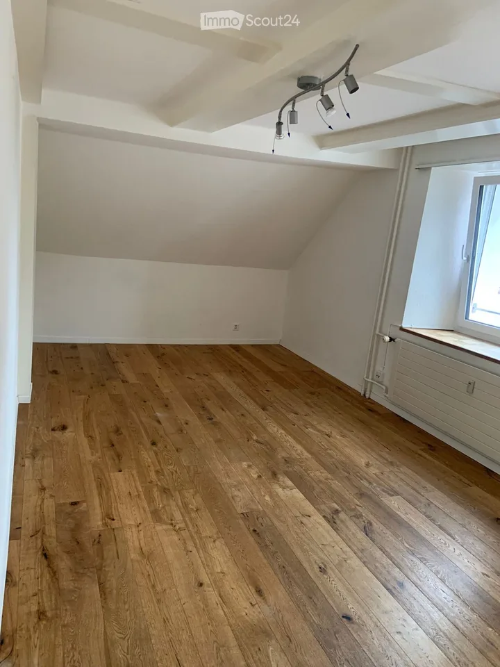 1 appartamento monostanza a Reinach