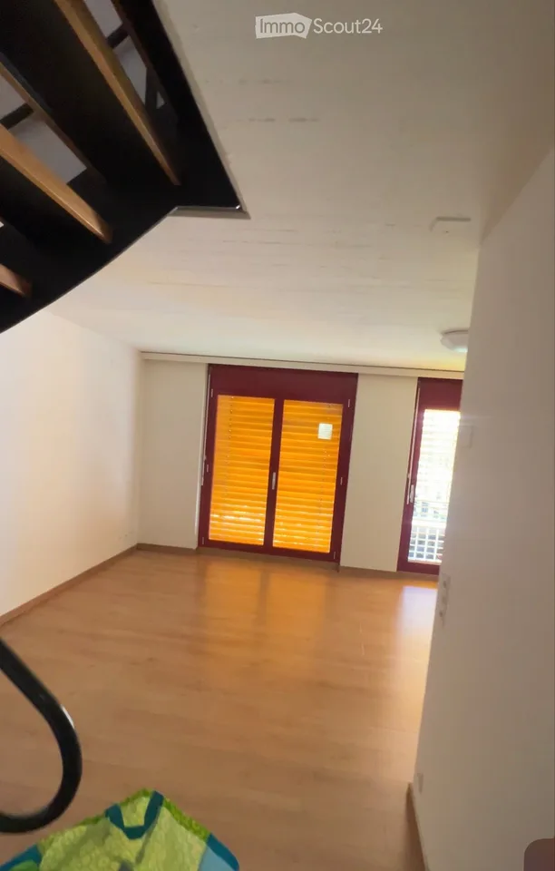 CERCO SUBENTRANTE  APPARTAMENTO DUPLEX 3.5  MEZZOVICO