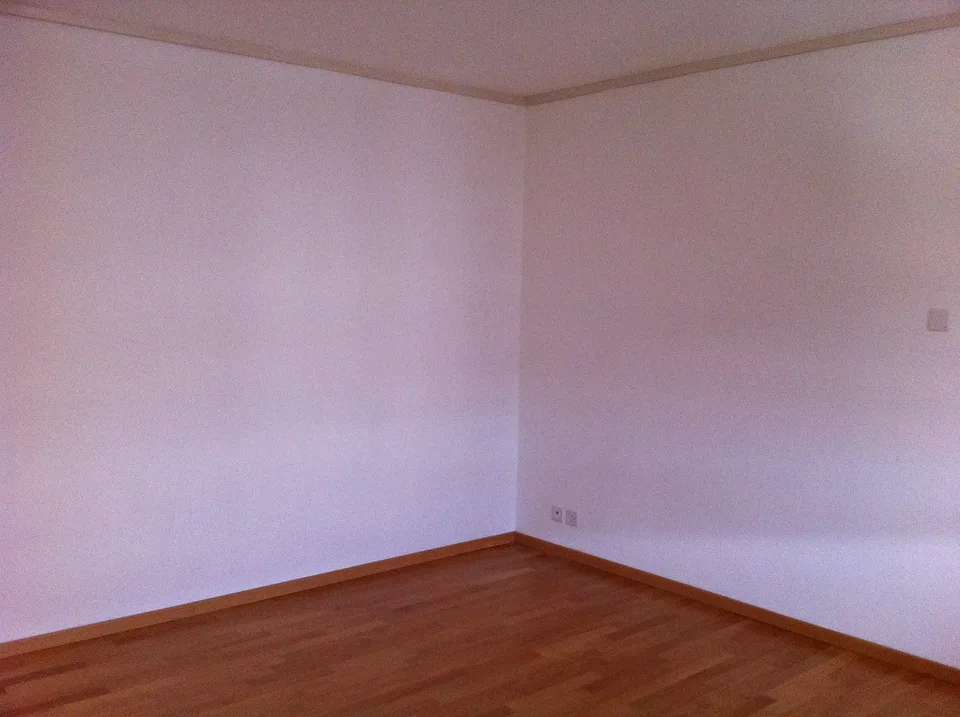 Sehr schönes 3.5-Zimmer-Apartment im 4. Stock – Foto 4 von 12