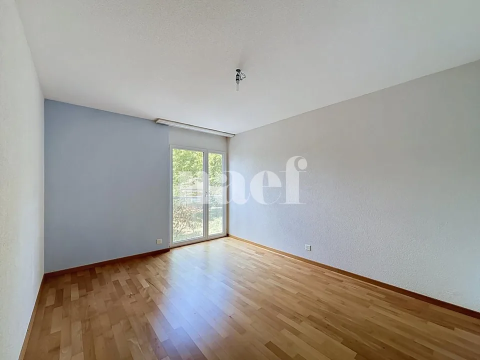 Spacieux logement dans résidence avec piscine – photo 15 sur 26
