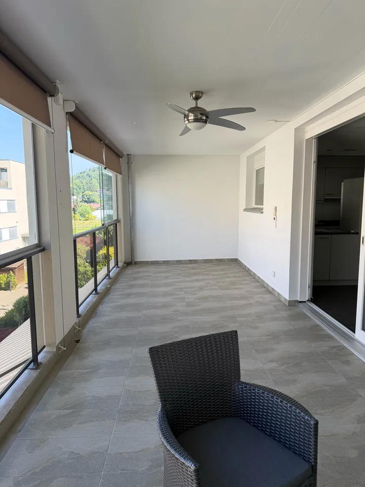 Appartamento 3.5 locali luminoso, 95 m², in posizione centrale a Steffisburg