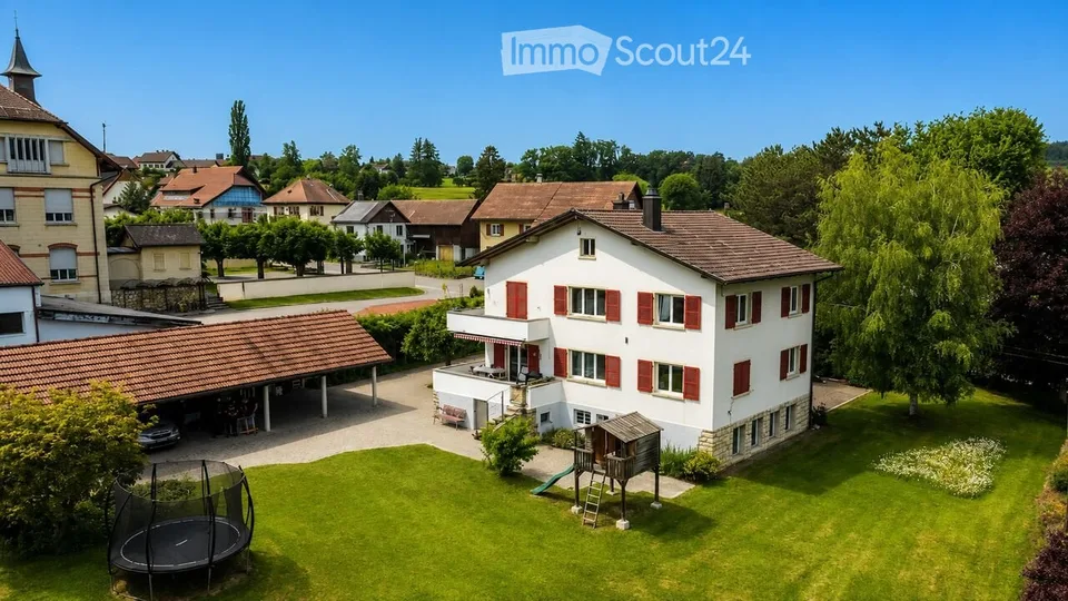Maison de deux logements avec grande parcelle et pavillon