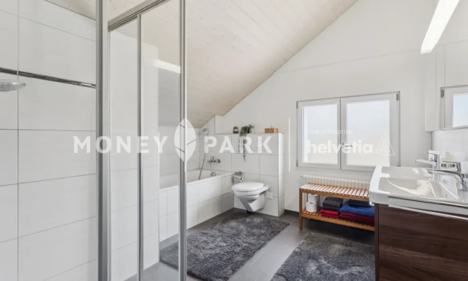 Einfamilienhaus mit Pool / Maison individuelle avec piscine – Foto 7 von 11