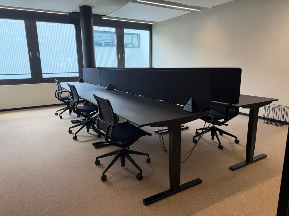 Vollmöbliertes Büro für 4 Arbeitsplätze (All-inclusive Services) – Foto 17 von 17