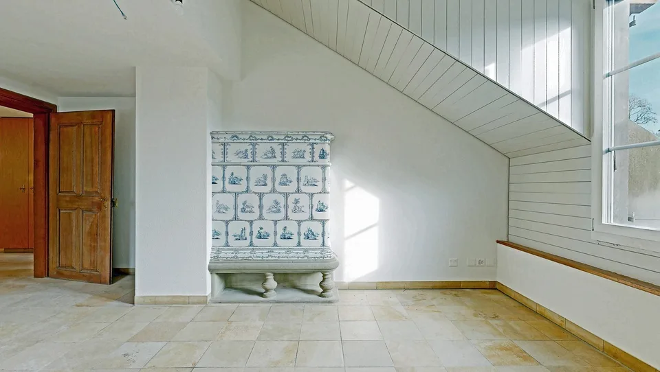 Beautifully renovated, very spacious and absolutely unique - dream home in the upper town